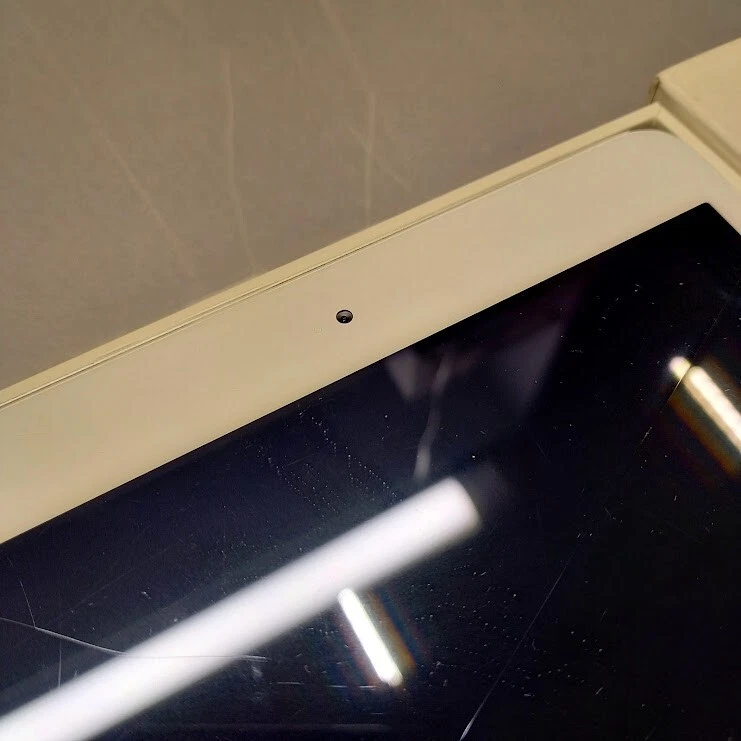 Apple Ipad Mini 2 (A1489) - 16GB, Wi-Fi, Funciona, Pantalla Rota, Usado - Imagen 3 de 4