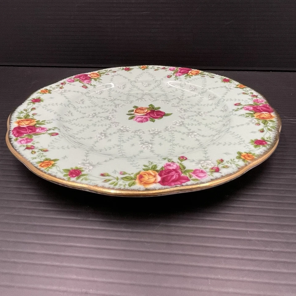 Plato de té Royal Albert de repuesto rosas antiguas de campo menta The Demask Foto 3 de 4