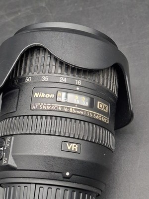 Nikon AF-S DX Nikkor 16-85mm f/3.5-5.6G ED VR Zoomobjektiv