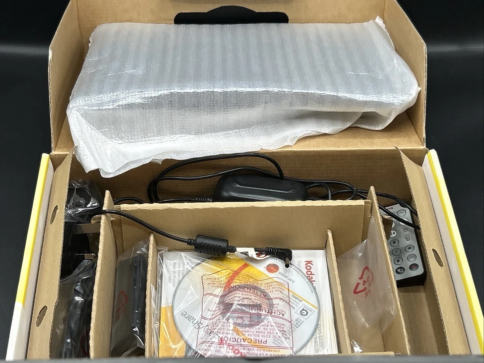 Kodak Easy Share SV811 8 inches Digital Picture Frame Boxed Brand New Never Used - Image 2 of 3