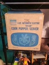 Vintage Montgomery Ward Signature Corn Popper/Server