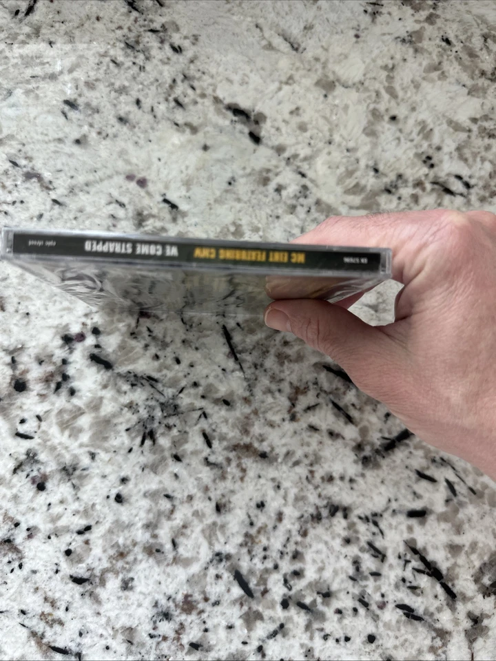 *RARE FIND* OOP & *SEALED* MC Eiht Ft. CMW cd "We come Strapped" OOP West coast - Image 4 of 4