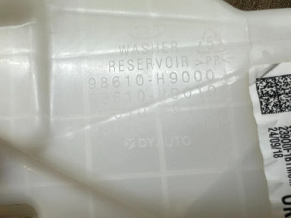 KIA RIO 2018-20 lavadora líquido resevoir pieza de fabricante original # 98620-H9010 Foto 4 de 4