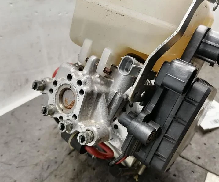 Bomba actuadora de freno antibloqueo ABS Toyota 4Runner 2010-2019 OEM Foto 3 de 4