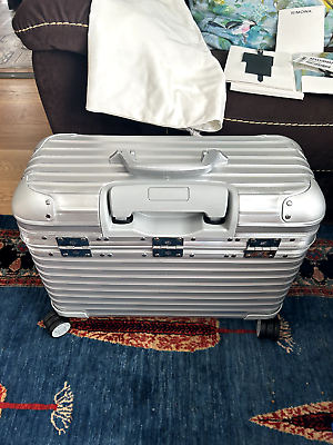 New 2024 RIMOWA Original Pilot Case 31L Multiwheel Spinner New 2024 RIMOWA Original Pilot Case 31L Multiwheel Spinner