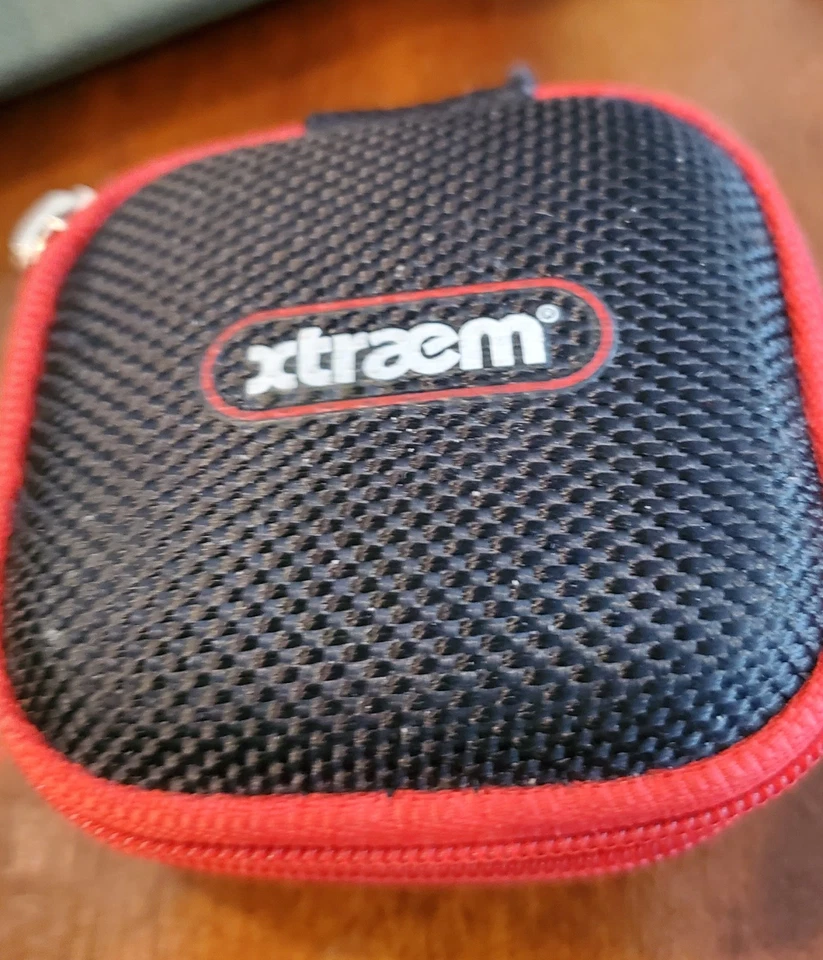 Extraem BT250 - earphones with mic with Free Accessories.  New - Image 2 of 4