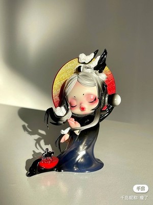 POP MART The Golden Gallop Series Figures - Wind Rider (Skullpanda