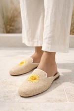 Kate Spade Slip-on mule design easy,effortless,polished Style Size 8 New box