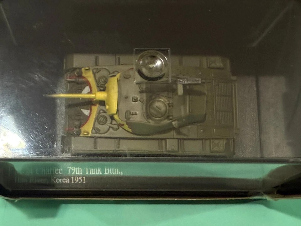 HOBBY MASTER HG3602 1:72 M24 CHAFFEE 79TH TANK BTTN HAN RIVER KOREA 1951 - Image 4 of 4