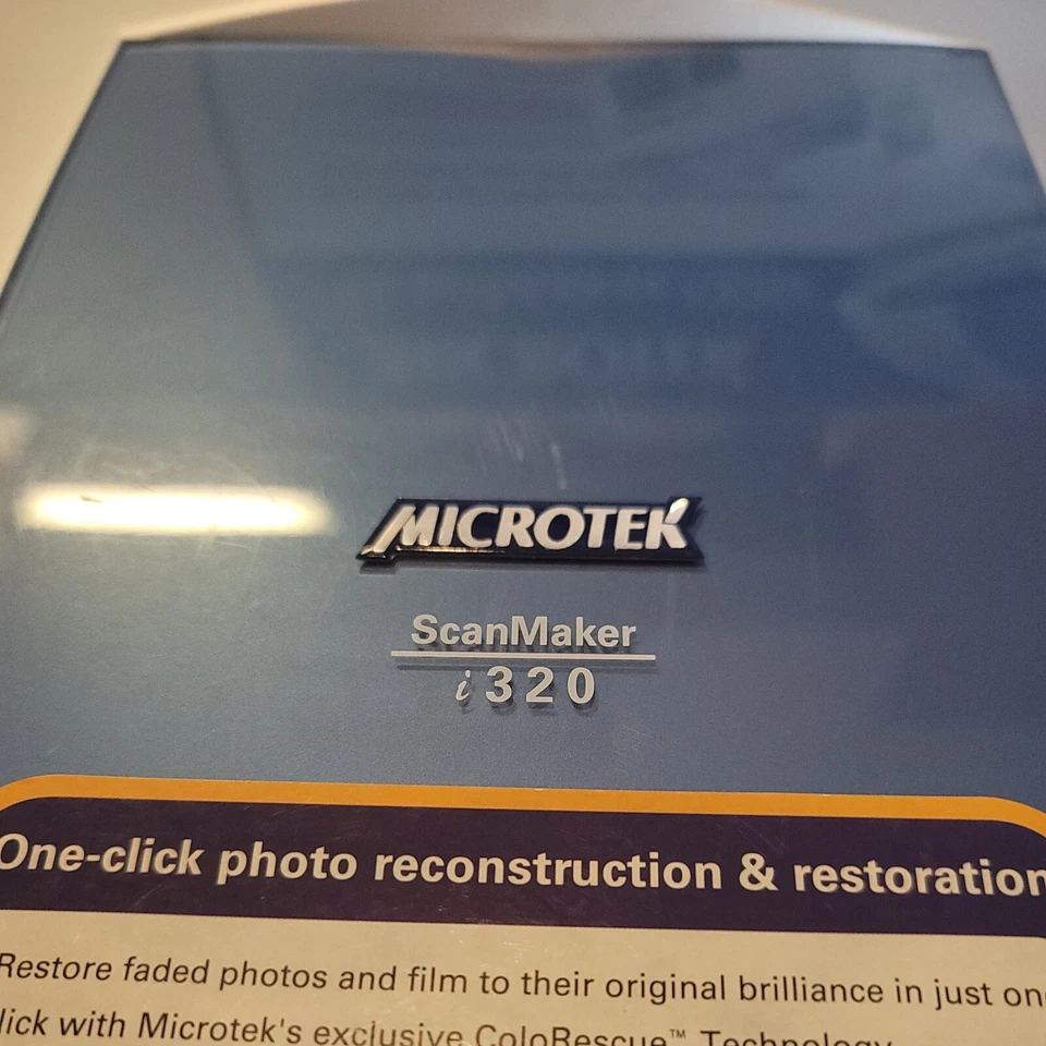 MICROTEK ScanMaker i320 CCD 48-Bit Color Desktop Flatbed Scanner Complete! - Image 4 of 4