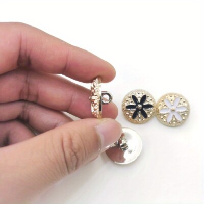 20pcs Round Floral Buttons with Plastic Stem for DIY Garment Sewn