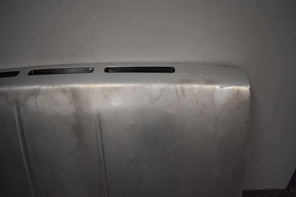 1986 - 1990 Nissan Pickup Silver Frost Metallic-549 Hood Panel - Image 3 of 4