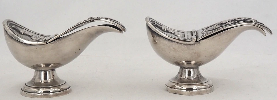 Paire de navette à encens, encensoir église, bronze argenté, XVIIIe. - Photo 3/4