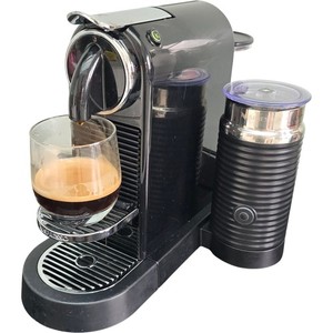 Nespresso Kaffeemaschine Schwarz Milchaufschäumer Pod Espressomaschine