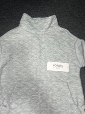 NWT Jones New York Sport Quilted Sweatshirt Gray Thumbholes Small
