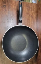 Wear Ever Deep 12" Non Stick Fry Saute Pan