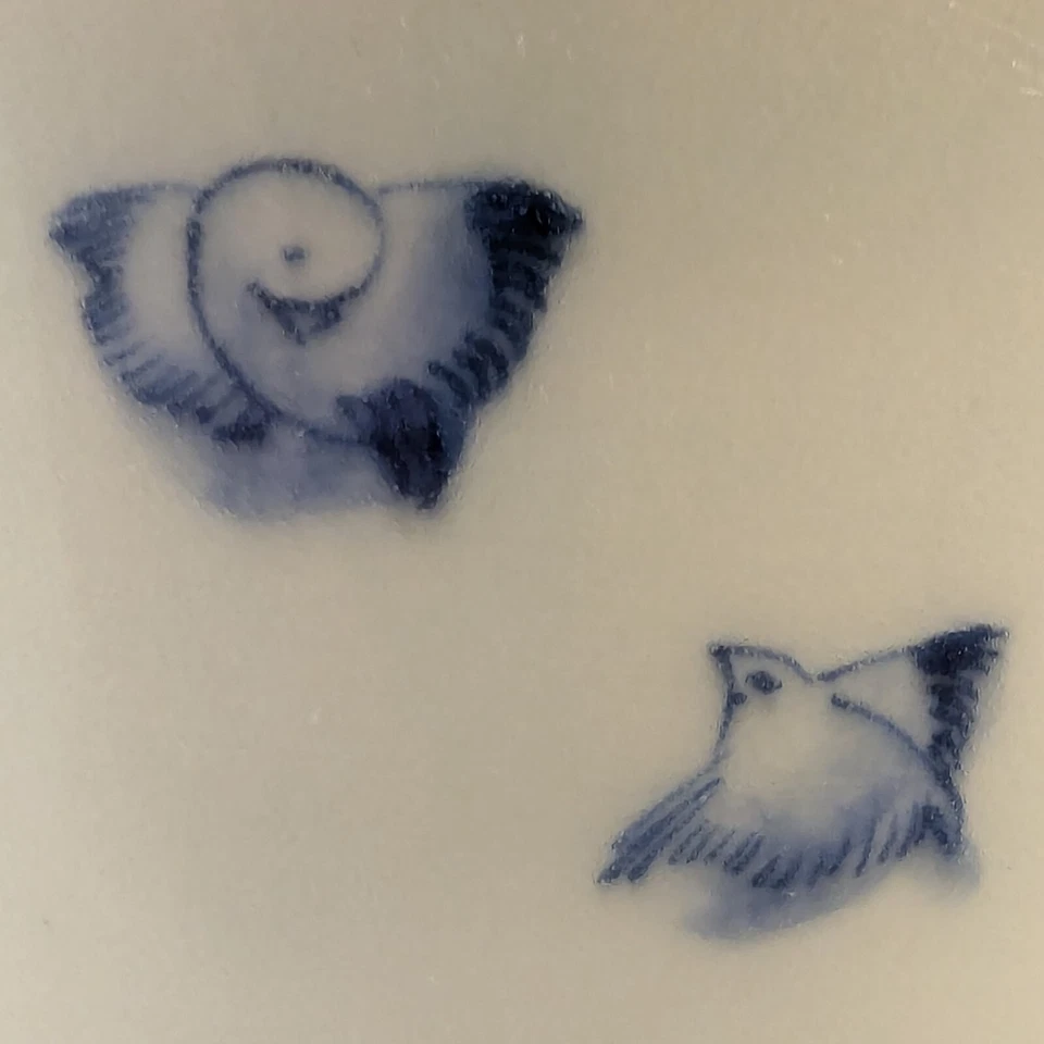 Antique Japanese Edo Arita Imari Porcelain Soba Choko Tea Cup Blue & White Birds - Image 3 of 4