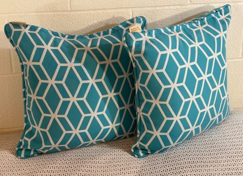 Cushion Source Blue Geometric Cotton 2 Throw Pillows - Picture 5 of 14