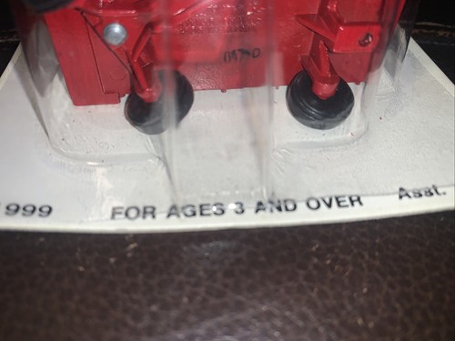 New Vintage Ertl Diecast Implements Red Farm Machine 1/64 Scale 1589 - Picture 6 of 7