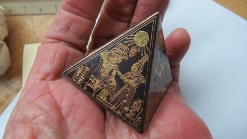 Ägyptisches geätztes Messing Kupferpyramide Briefbeschwerer HERGESTELLT IN ÄGYPTEN NEUWERTIG IN BOX L-2 - Bild 3 von 12