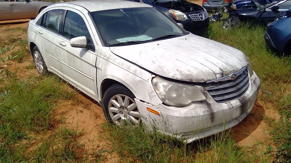 Driver Left Headlight Fits 07-10 SEBRING 255338 - Image 3 of 4