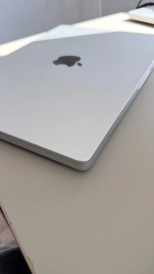 Apple MacBook Pro 14" M2 Max · 64GB · 1TB, photo 4 of 5