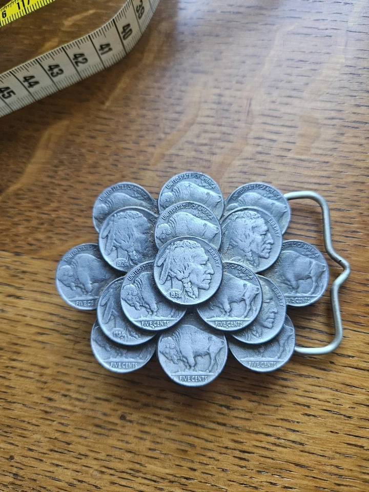 Hebilla de cinturón vintage de imitación de cabeza india y níquel búfalo 1986 hecha en EE. UU. Foto 4 de 4