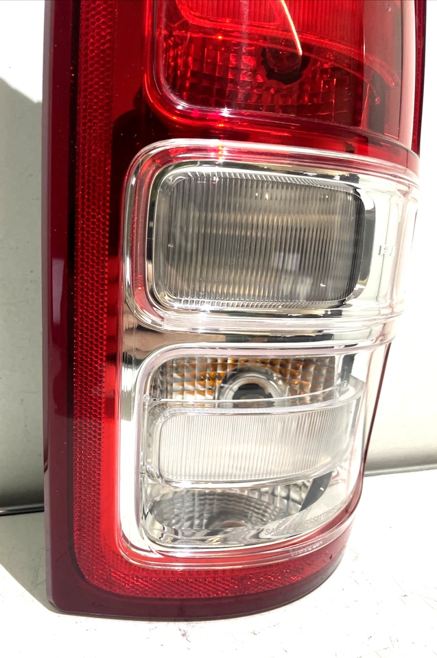 2019 2020 2021 2022 Dodge Ram 2500 3500 lanterna traseira passageiro destro fabricante de equipamento original 2298 - Imagem 3 de 4