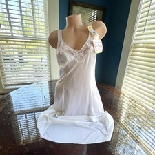 VTG 80s Full Dress Slip MAIDENFORM White Nylon Lace Trim Size 36 NWT