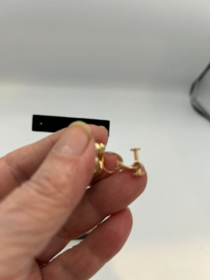 Nuevo con etiqueta Vince Camuto Tono Dorado Tornillo Trasero Clip Pendientes Multicolor Vidrio Foto 3 de 4