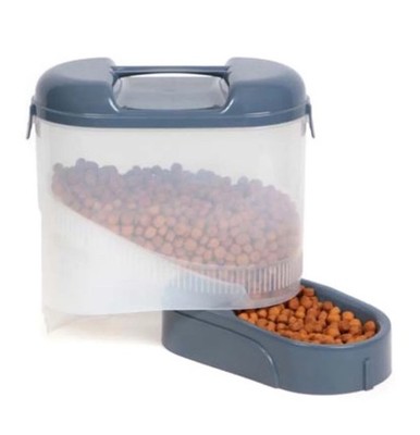 Bergan Pet Travel Feeder/Portable Food Storage Up to 5 Lbs,Flow Control BPAFree