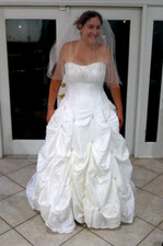 Alfred Angelo Strapless Wedding Dress Style RN 24766 Size 8/ 10 /12 ADJUSTABLE