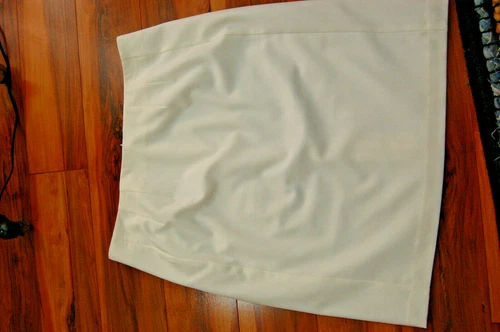 New York & Company Women’s Cream/White Pencil Skirt Back Zip NEW