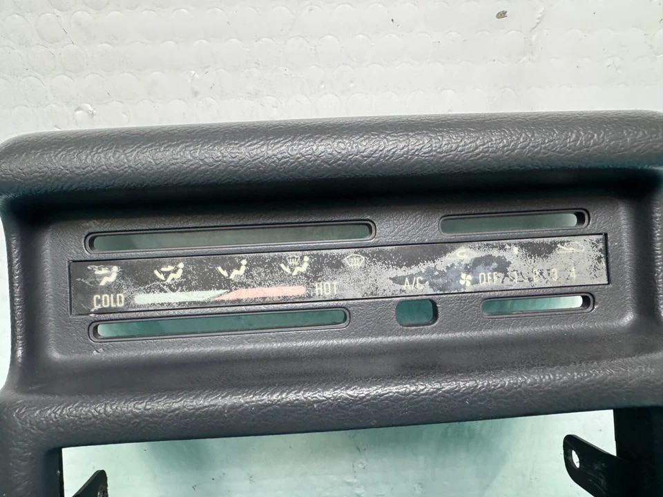 90 - 93 GEO STORM CLIMATIZADOR RADIO TABLERO BISEL MOLDURA ENVOLVENTE Foto 2 de 4