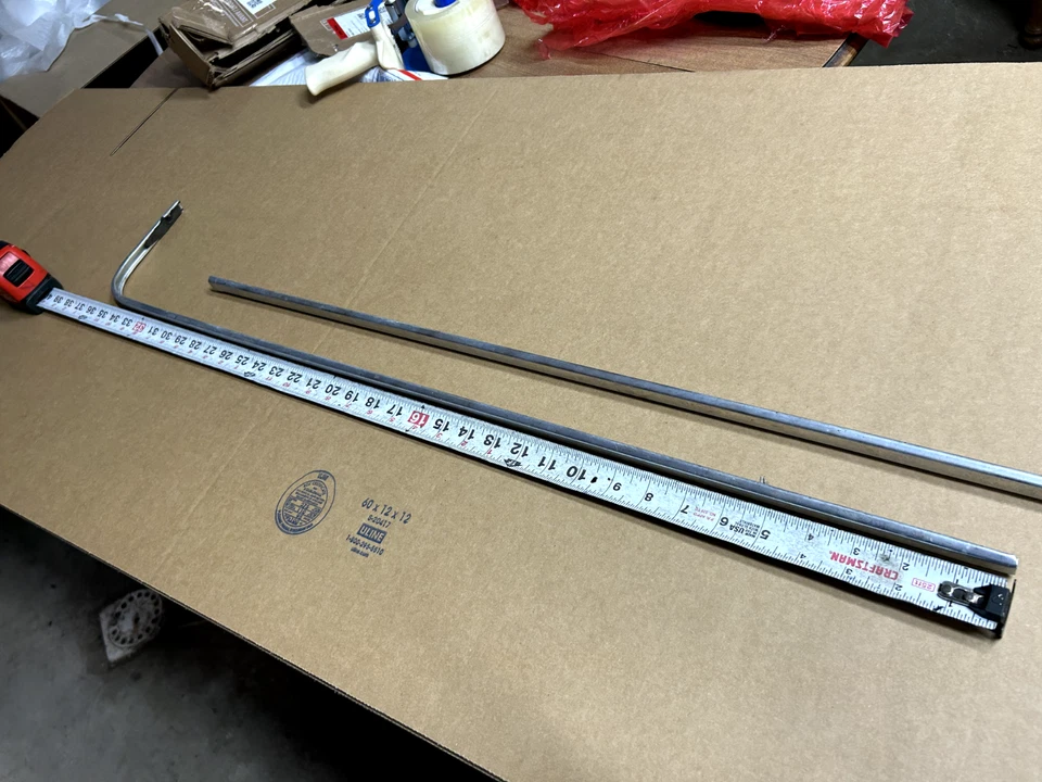 Camión Ford F150 XLT 73-79 - moldura exterior trasera de cabina - juego J moldeado curvo Foto 4 de 4