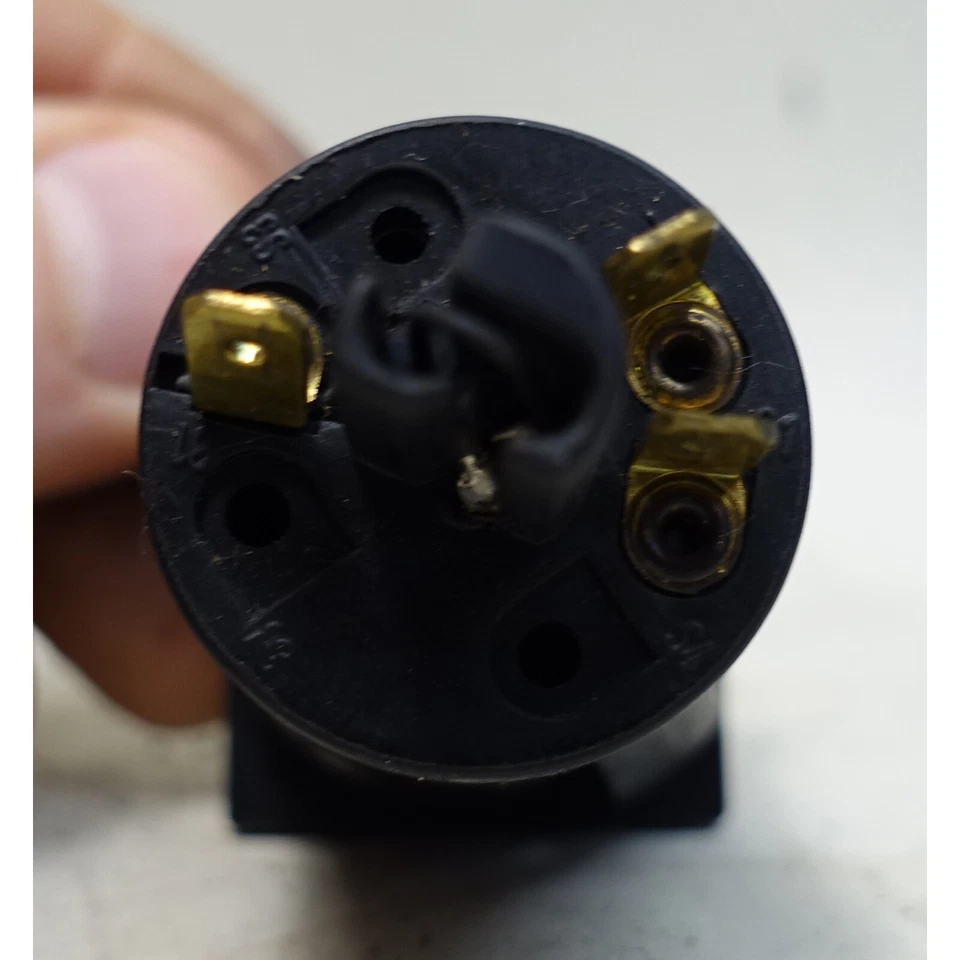 Interruptor descongelador eléctrico ventana trasera de fábrica BMW 733i 1978-1979 sedán OEM Foto 4 de 4