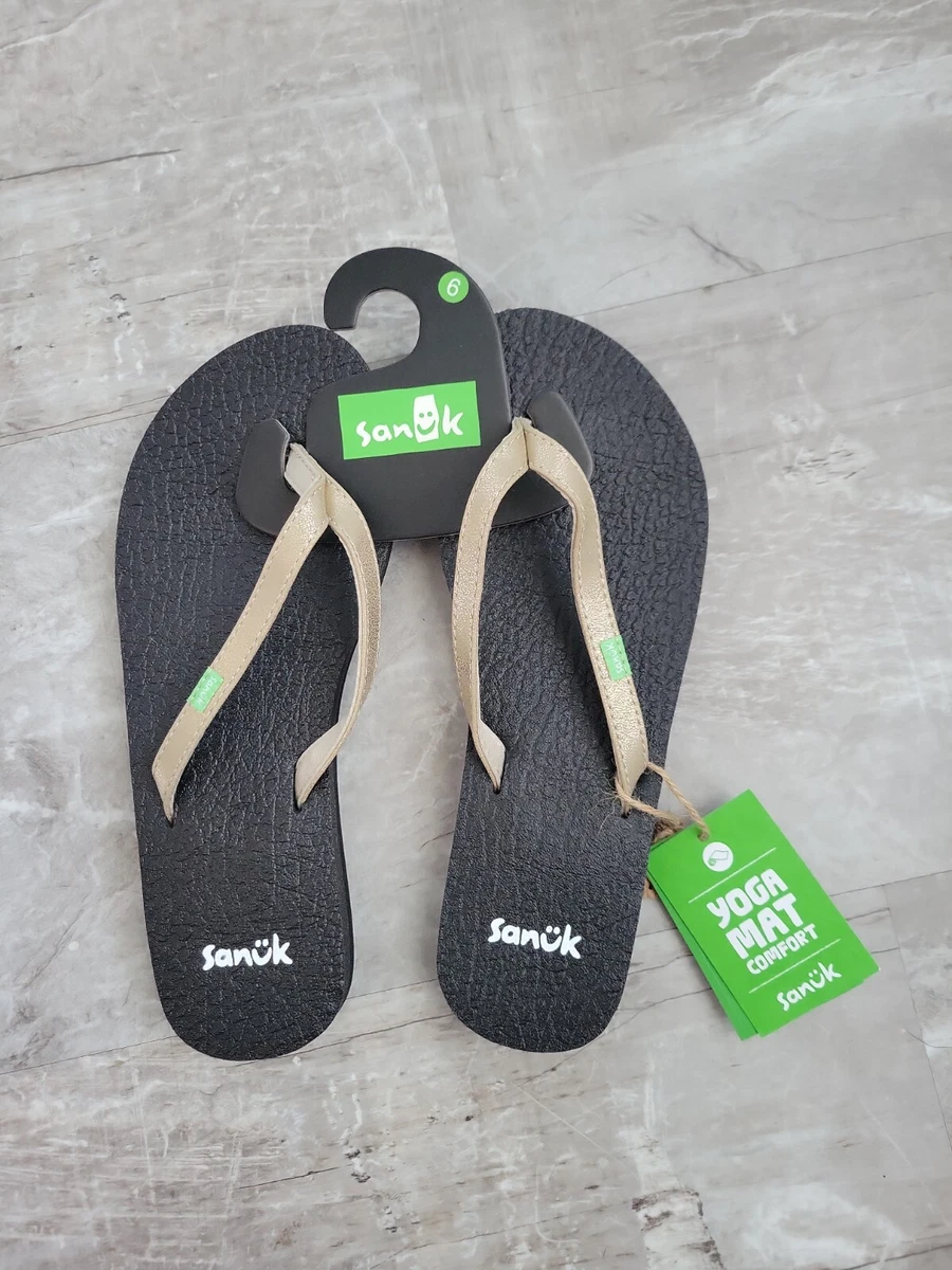 Sanuk Yoga Spree 4 Woman's Flip Flops Size 6 Champagne Metallic NEW NWT  1092006