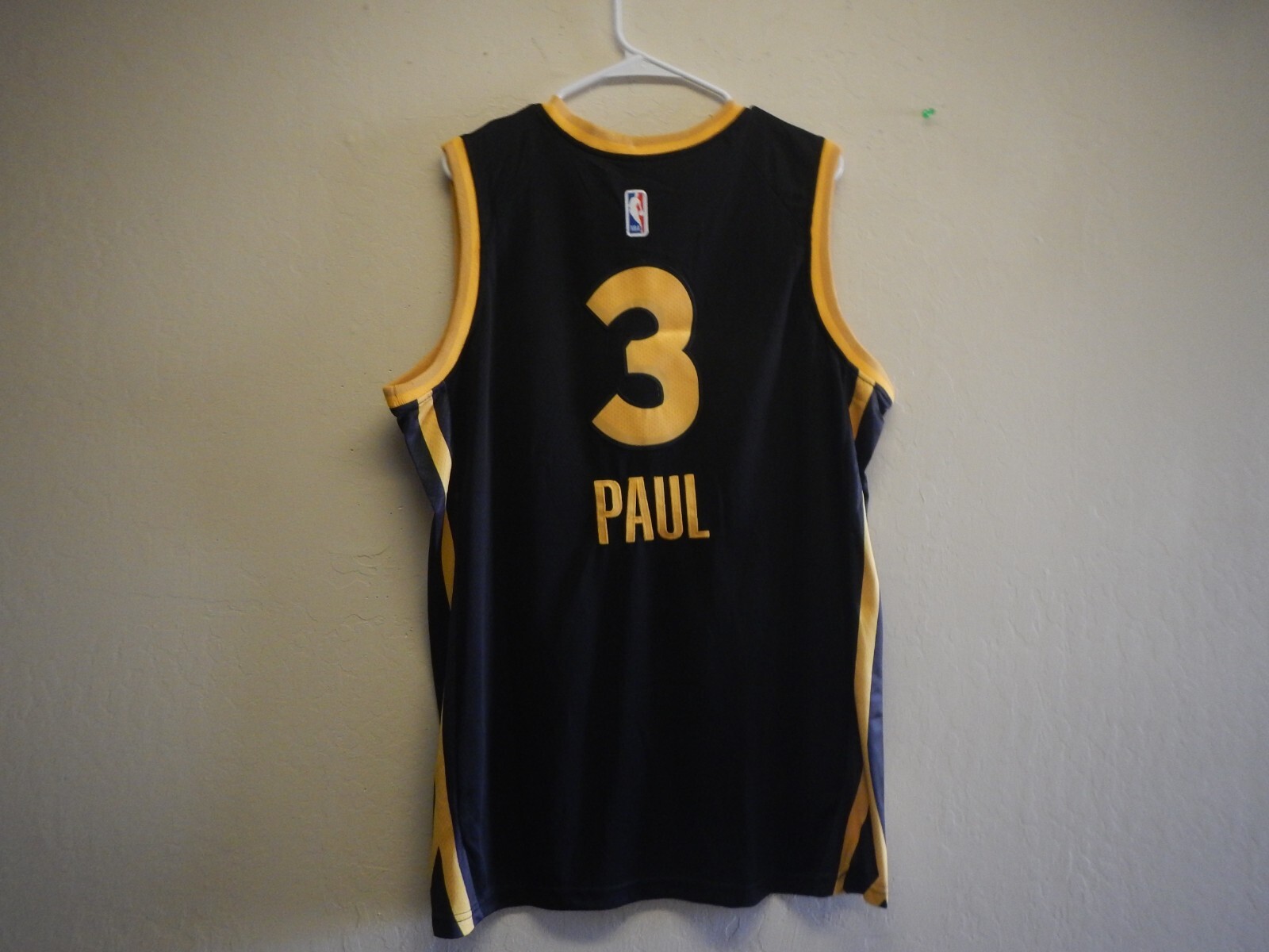 Picture 4 of 4