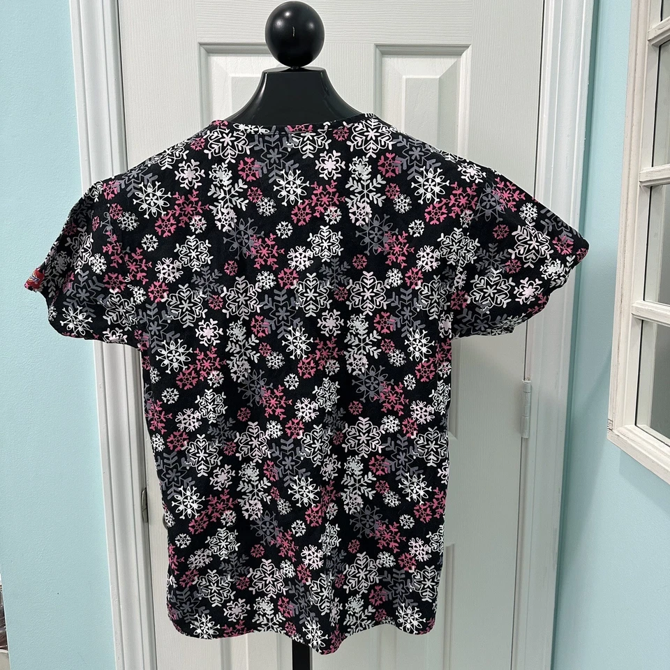 Blusa Médica Dickies Para Mujer Negra Rosa Gris Blanca Copos de Nieve Foto 2 de 4