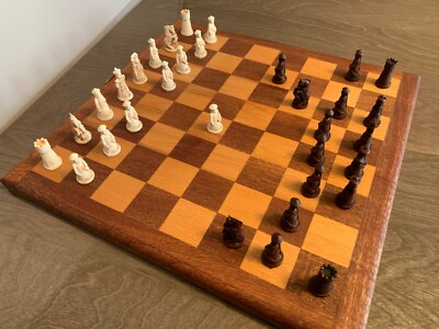Premium handgefertigtes Mahagoni & Buche Schachbrett - Made in my workshop by myself 