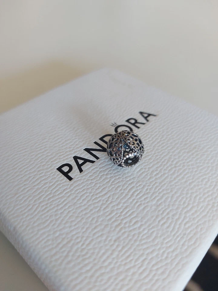 Charm Pandora Openwork Fiore - Immagine 2 di 4