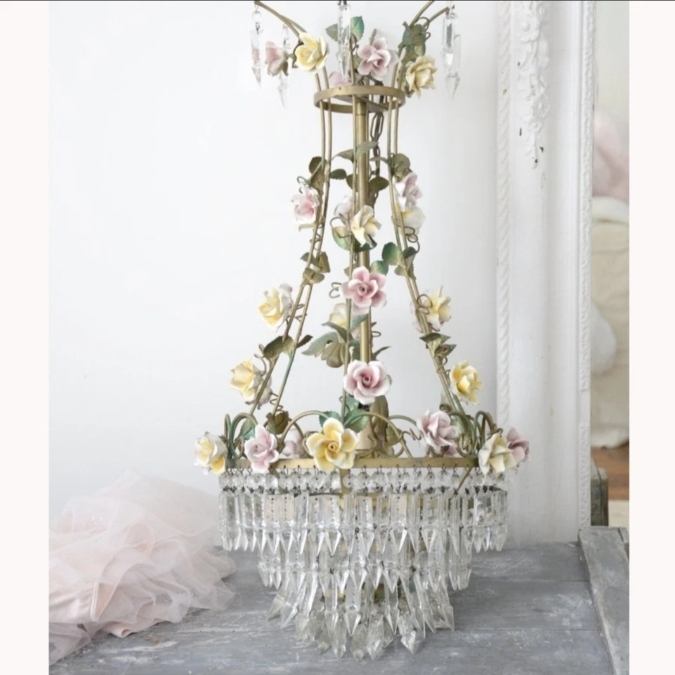 Impresionante araña de baño francesa vintage. Foto 2 de 2