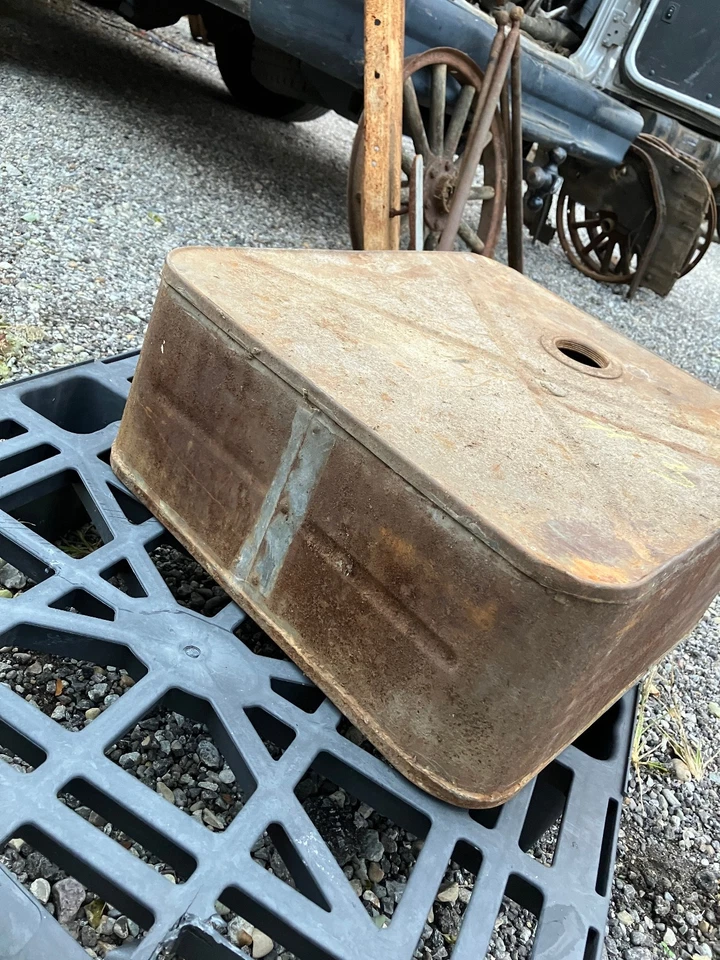 MOdel T Ford sedán cuadrado tanque de gasolina original Foto 3 de 4