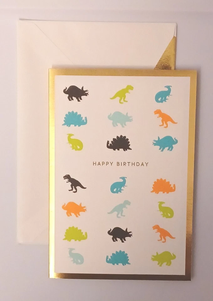 Tarjeta de cumpleaños de dinosaurio Hallmark Signature para niños o niñas Foto 2 de 4