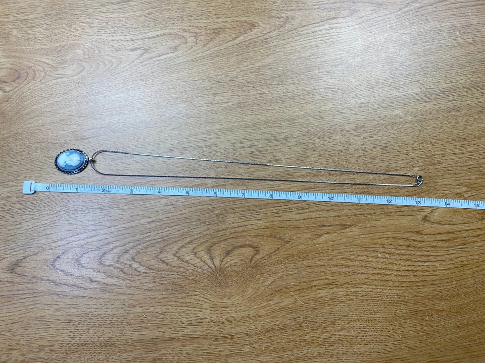 Collar camafeo azul claro Foto 2 de 3