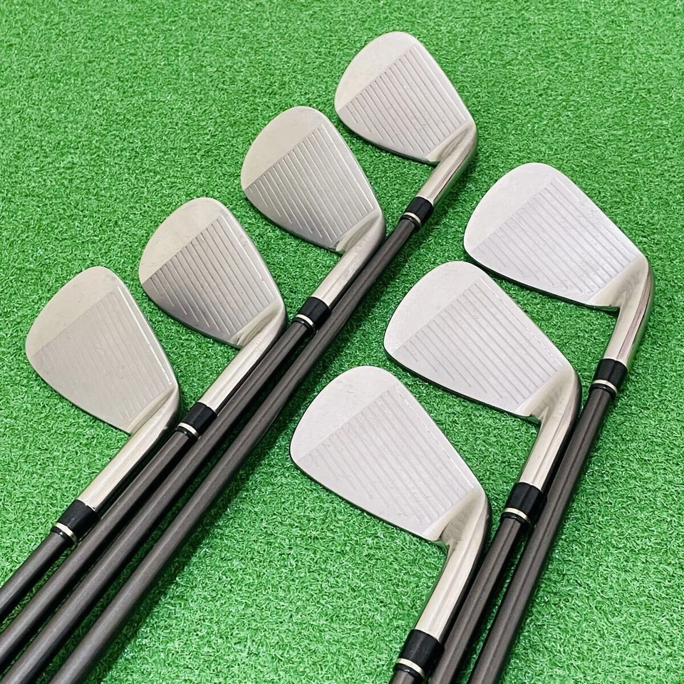 Wilson LH Iron Set Staff Tab III 6-9,P,A,S Graphite Flex R Left Handed STORE - Image 3 of 4