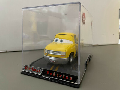 DISNEY STORE EXCLUSIVE JOHN LASSETIRE PIXAR CARS 2 1:43 scale | eBay