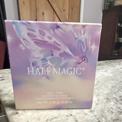Half Magic Light Trap Chromatic Glow Powder Highlighter Champagne 0.12 oz