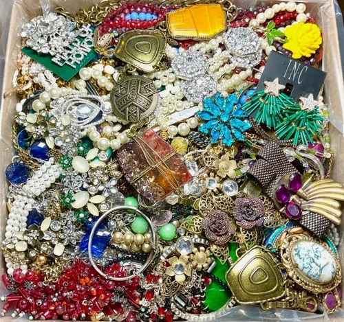 Huge Jewelry Treasure Lot 5 Pounds Vtg Vintage Costume & Modern Junk & Wearable