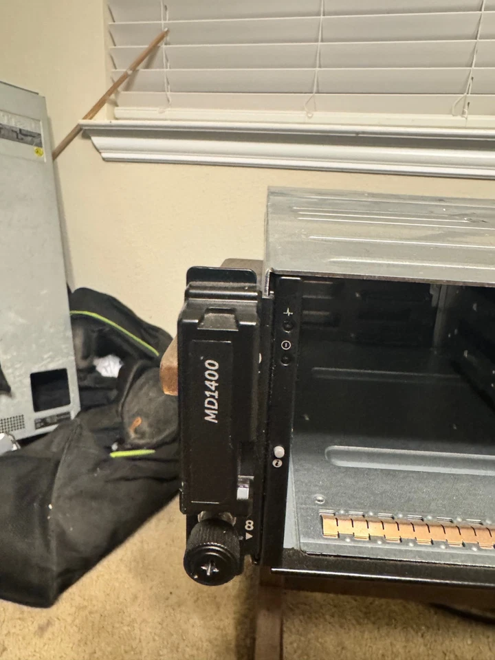 Dell Power Vault MD1400 Storage Array, 2x EMM 12Gbps SAS-4GB CACHE, 2x PSU - Image 2 of 4